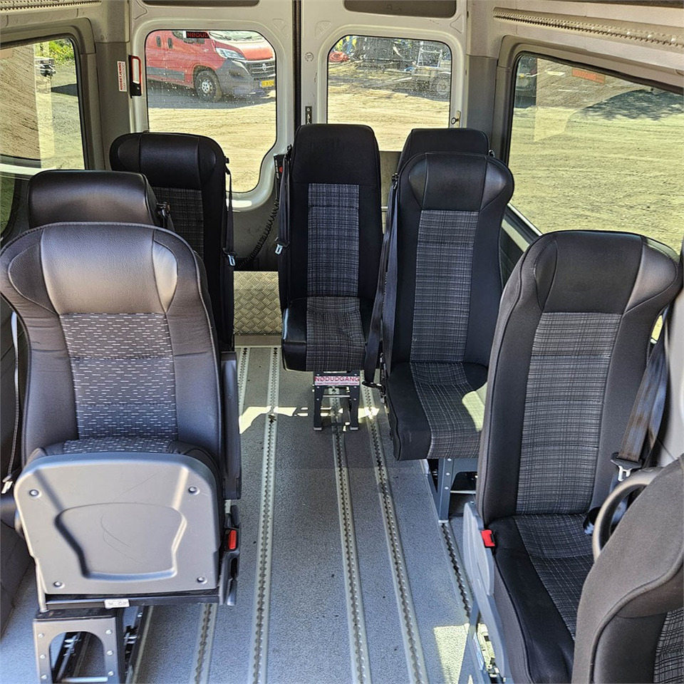 Passenger van Mercedes Sprinter 316 CDI: picture 13