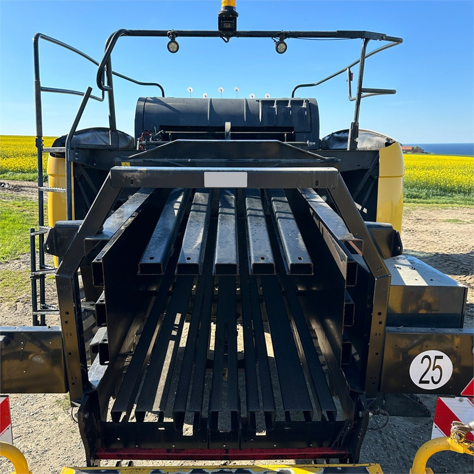 New Holland Bigbaler 1290 Plus - Hay and forage equipment: picture 5 New Holland Bigbaler 1290 Plus - Hay and forage equipment: picture 5