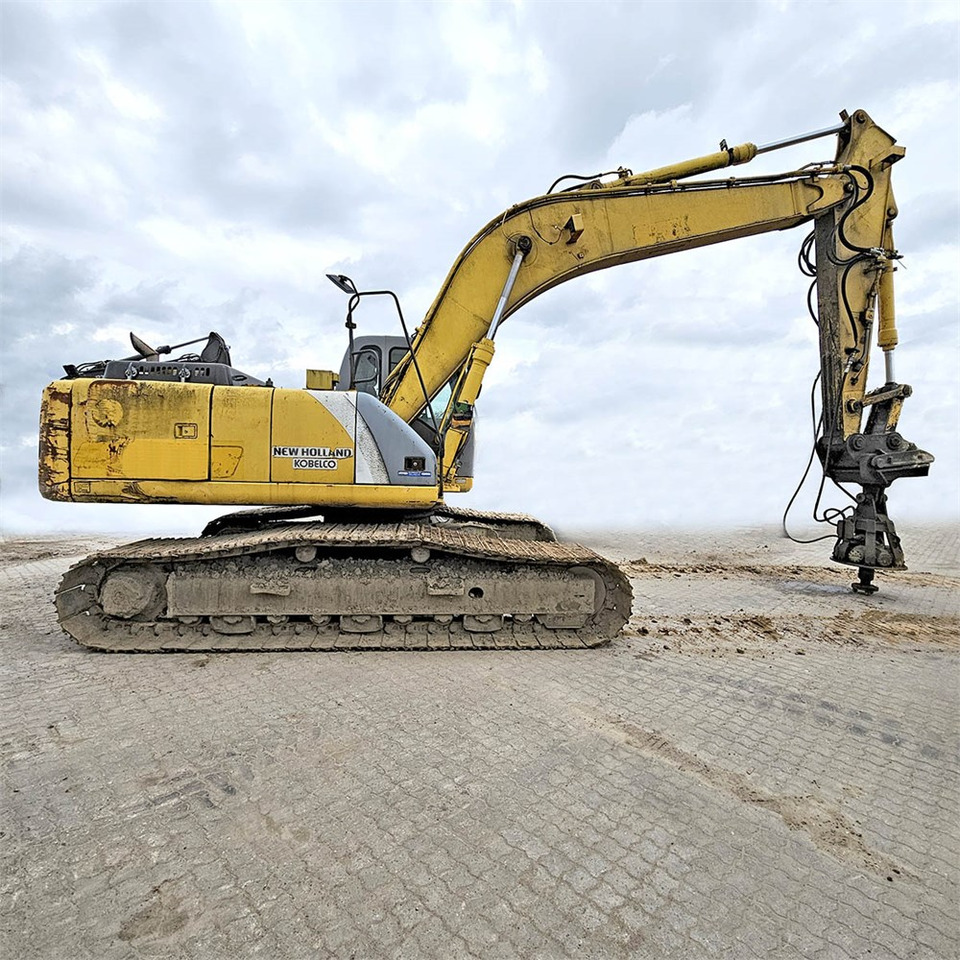 New Holland E265 - Crawler excavator: picture 4 New Holland E265 - Crawler excavator: picture 4