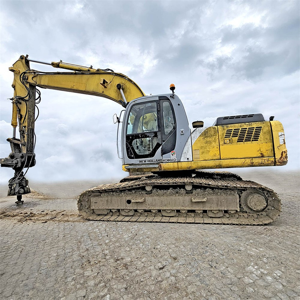 New Holland E265 - Crawler excavator: picture 1 New Holland E265 - Crawler excavator: picture 1