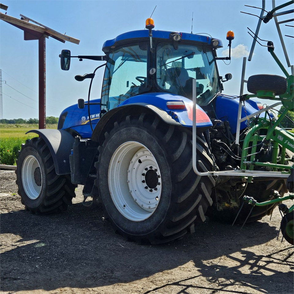 New Holland T7.235 Power Command - Farm tractor: picture 4 New Holland T7.235 Power Command - Farm tractor: picture 4
