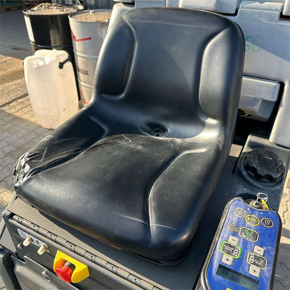 Scrubber dryer Nilfisk BR 755: picture 9