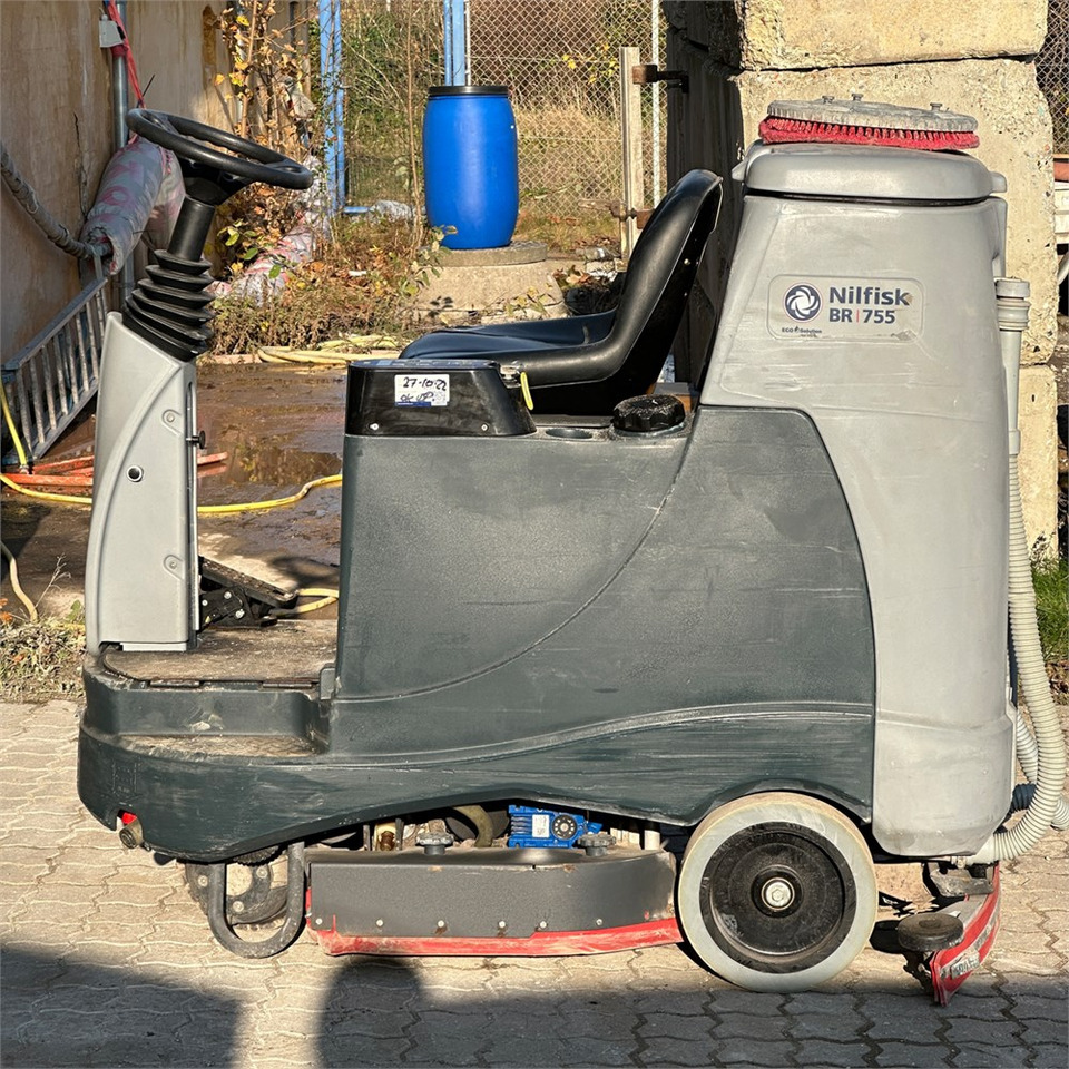 Nilfisk BR 755 - Scrubber dryer: picture 2 Nilfisk BR 755 - Scrubber dryer: picture 2
