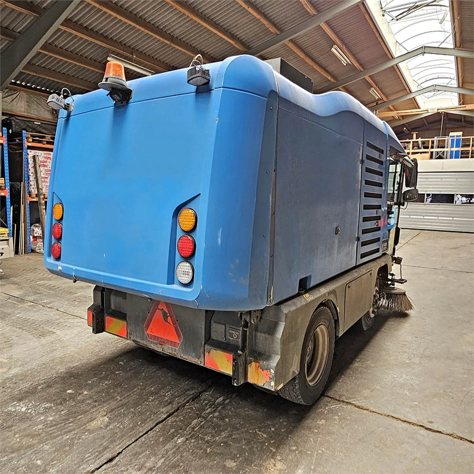 RAVO 540 - Road sweeper: picture 5 RAVO 540 - Road sweeper: picture 5