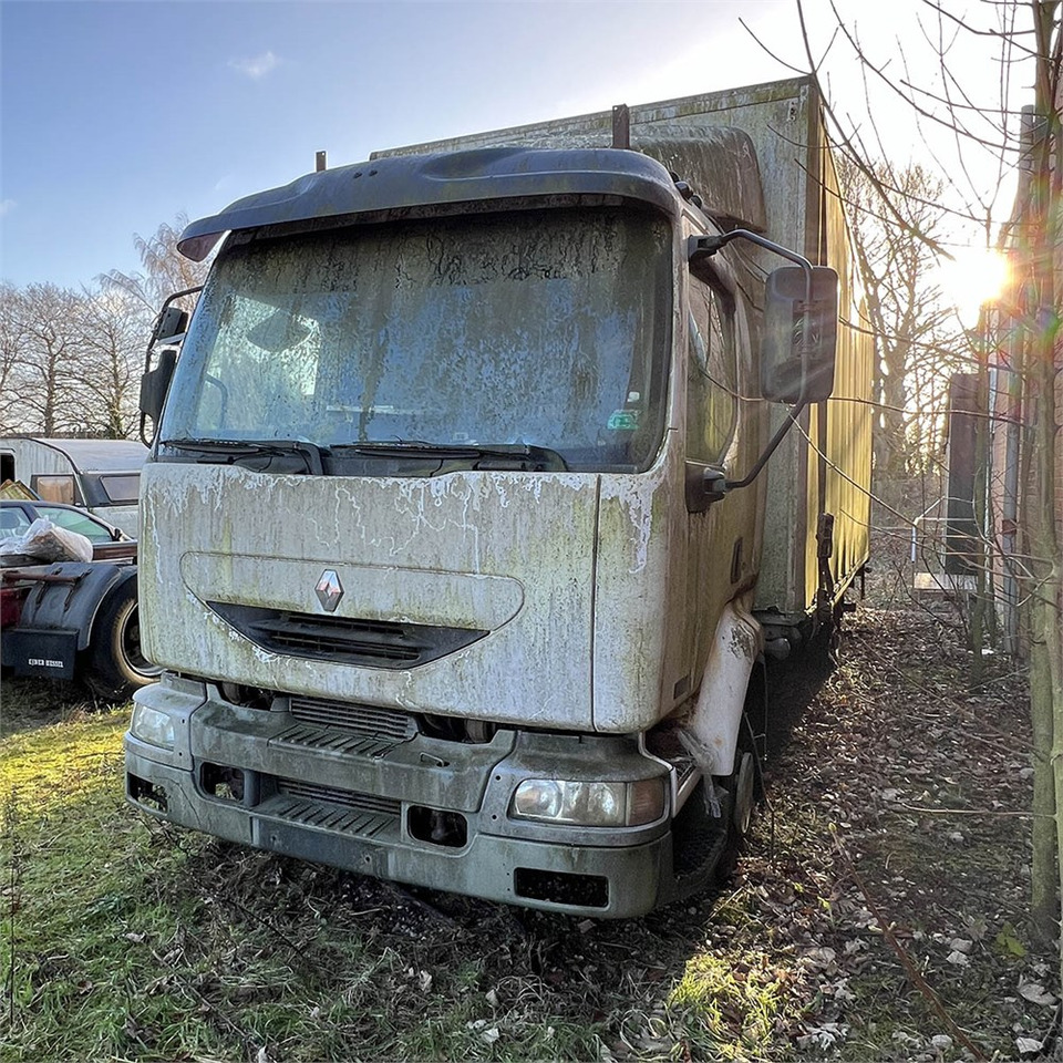 Renault 220 - Box truck: picture 1 Renault 220 - Box truck: picture 1