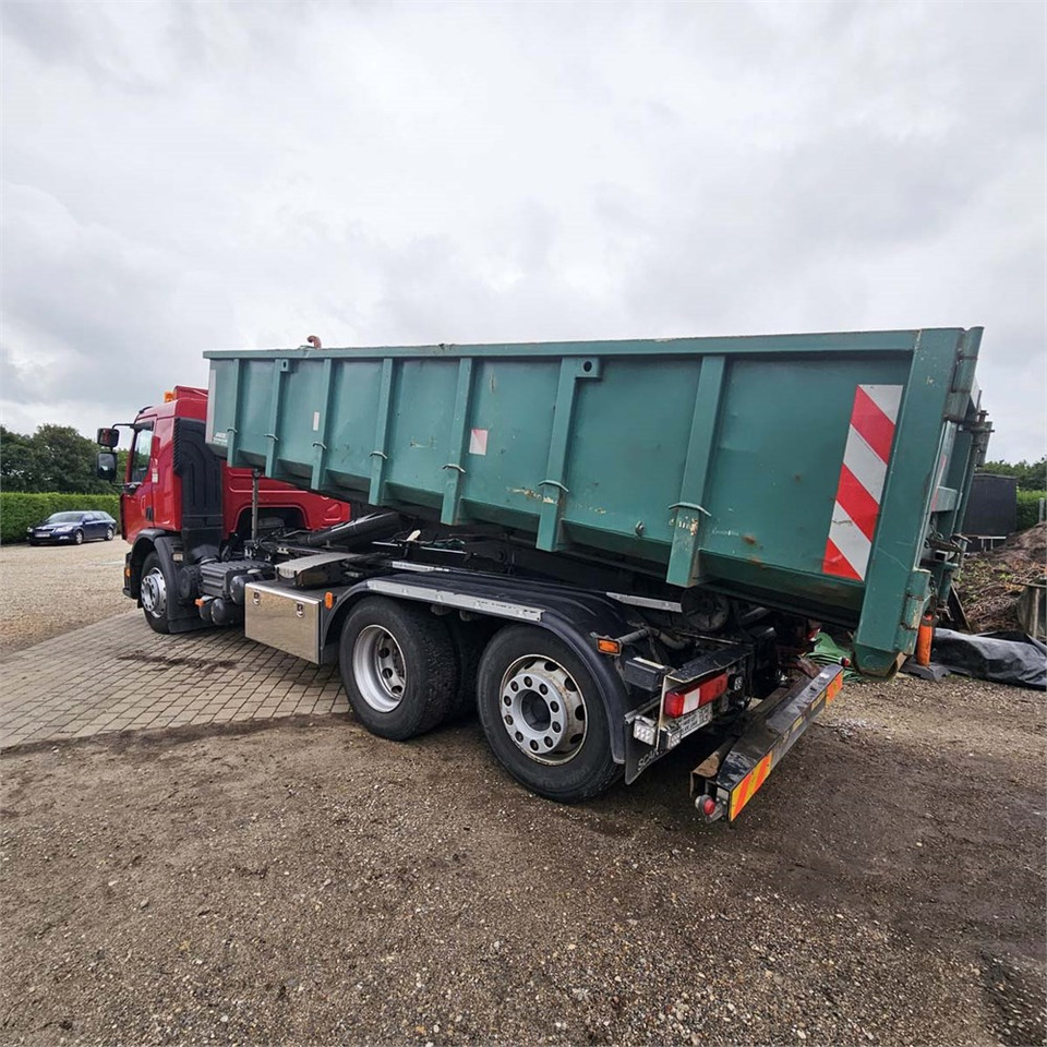 Renault D 26 Wide - Hook lift truck: picture 4 Renault D 26 Wide - Hook lift truck: picture 4