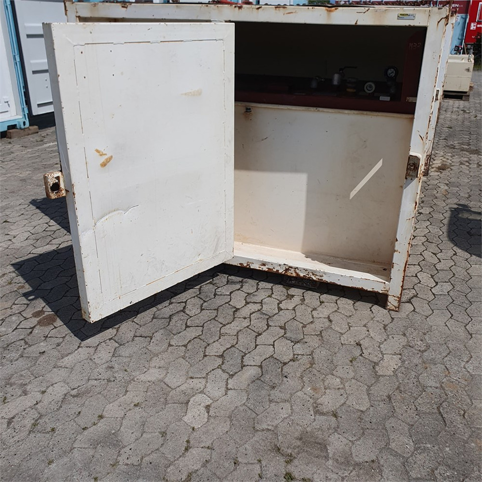 Roug A/S 2000 liter - Storage tank: picture 2 Roug A/S 2000 liter - Storage tank: picture 2