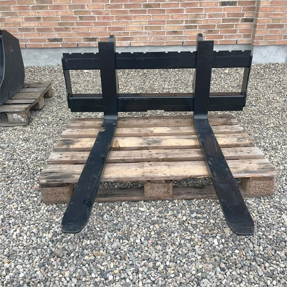 SE Equipment Giant - Forks for Construction machinery: picture 1 SE Equipment Giant - Forks for Construction machinery: picture 1