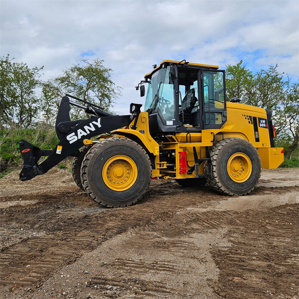 Wheel loader Sany SW 305 K: picture 1