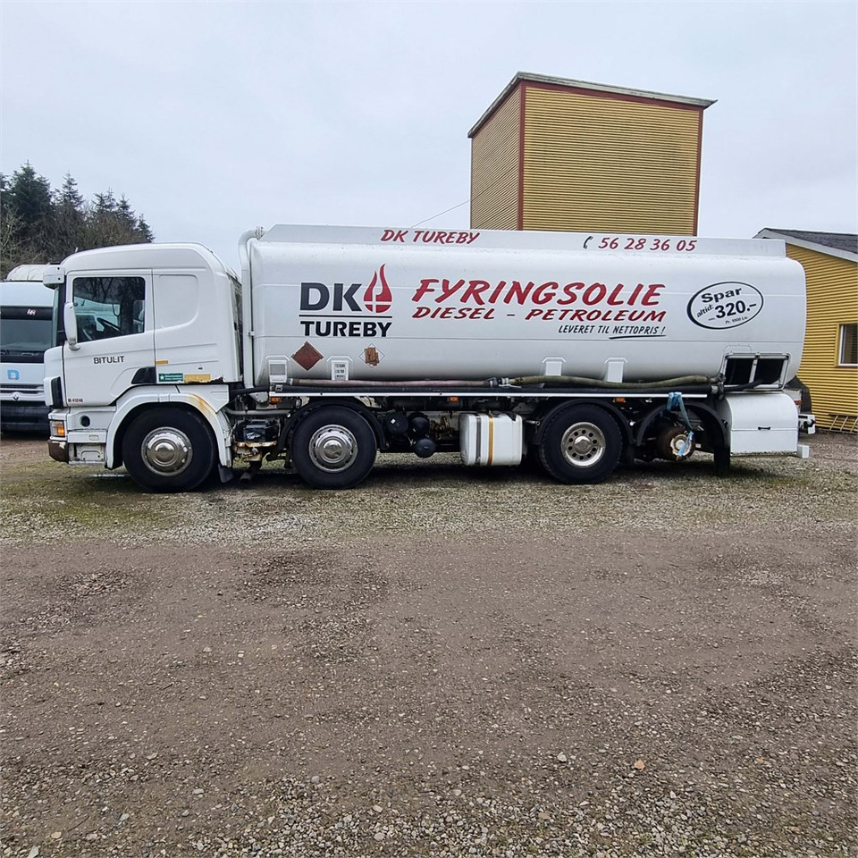 Scania P94 - Tank truck: picture 2 Scania P94 - Tank truck: picture 2