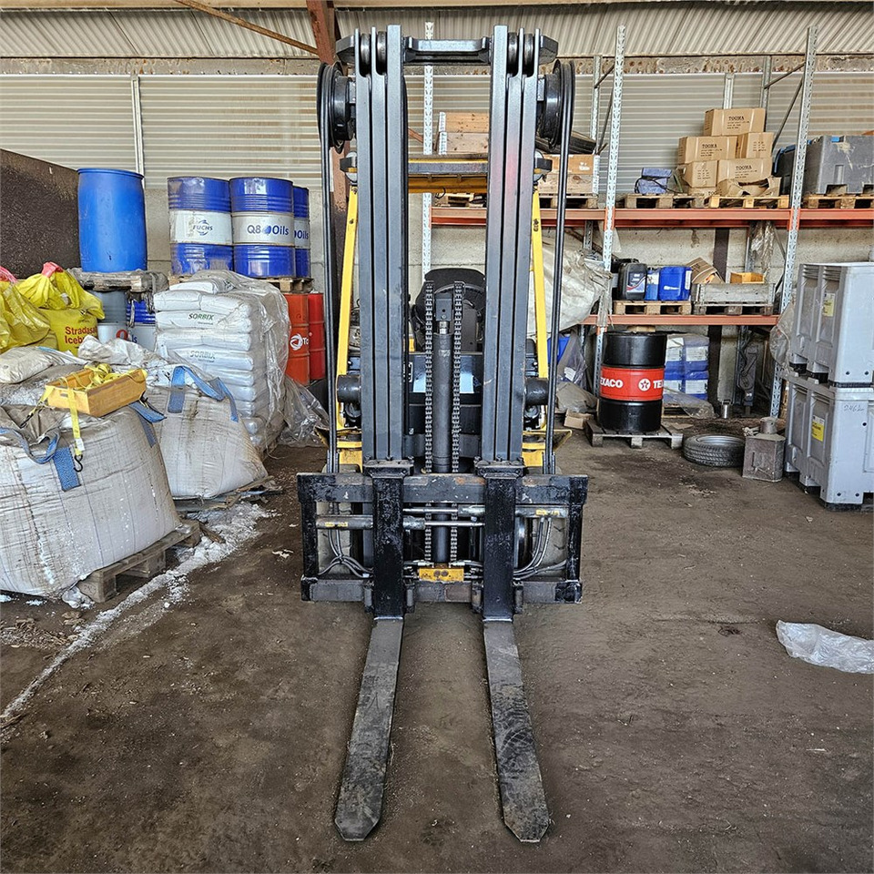 TCM FGE 25-E1 - Forklift: picture 3 TCM FGE 25-E1 - Forklift: picture 3