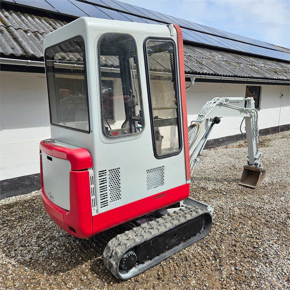 Takeuchi TB015 - Mini excavator: picture 3 Takeuchi TB015 - Mini excavator: picture 3