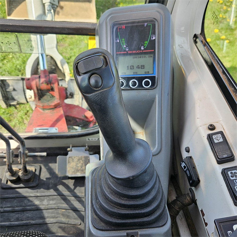 Mini excavator Takeuchi TB216: picture 14