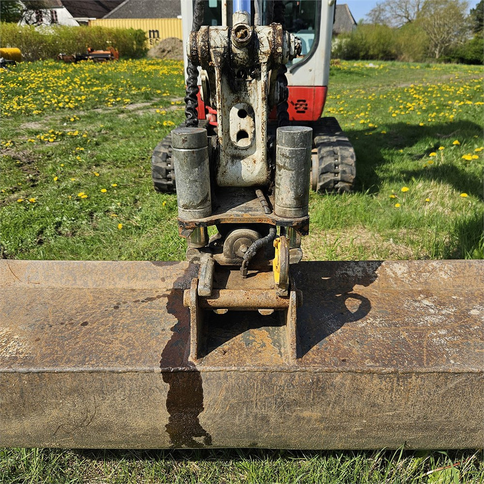 Mini excavator Takeuchi TB216: picture 26