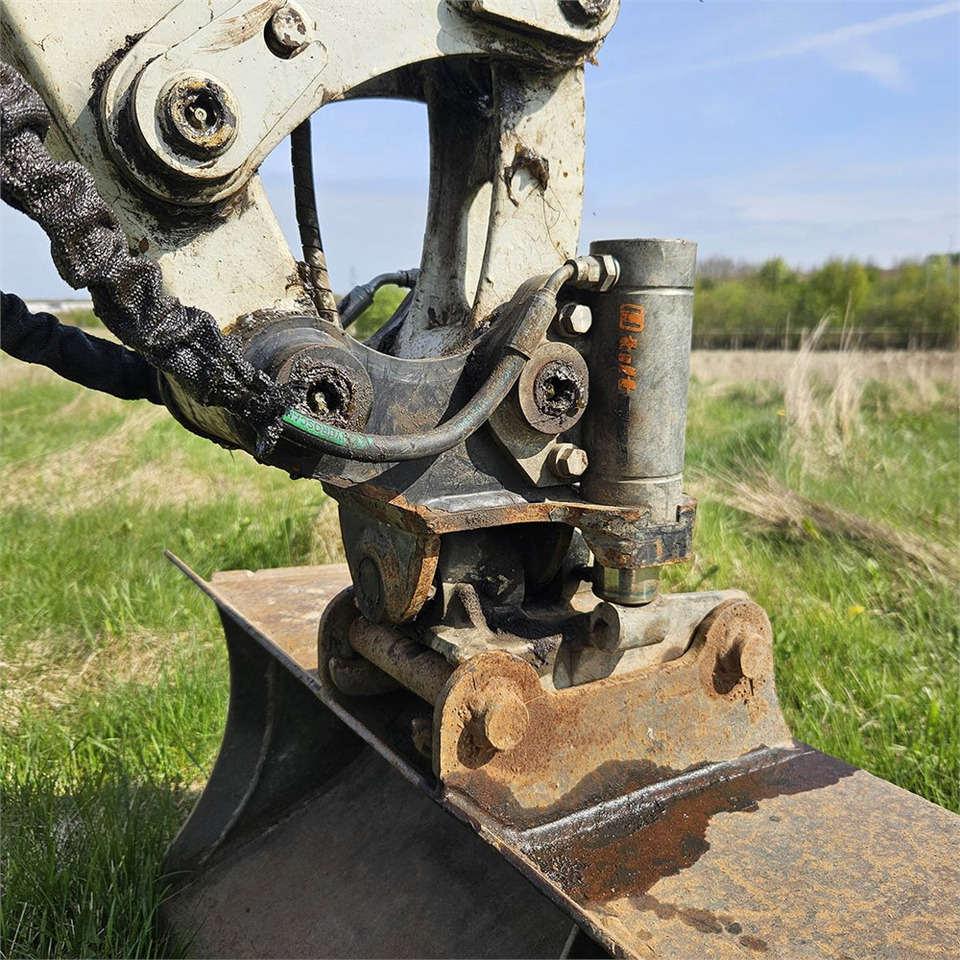 Mini excavator Takeuchi TB216: picture 25