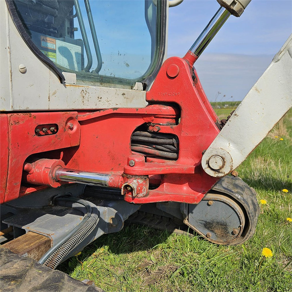 Mini excavator Takeuchi TB216: picture 21