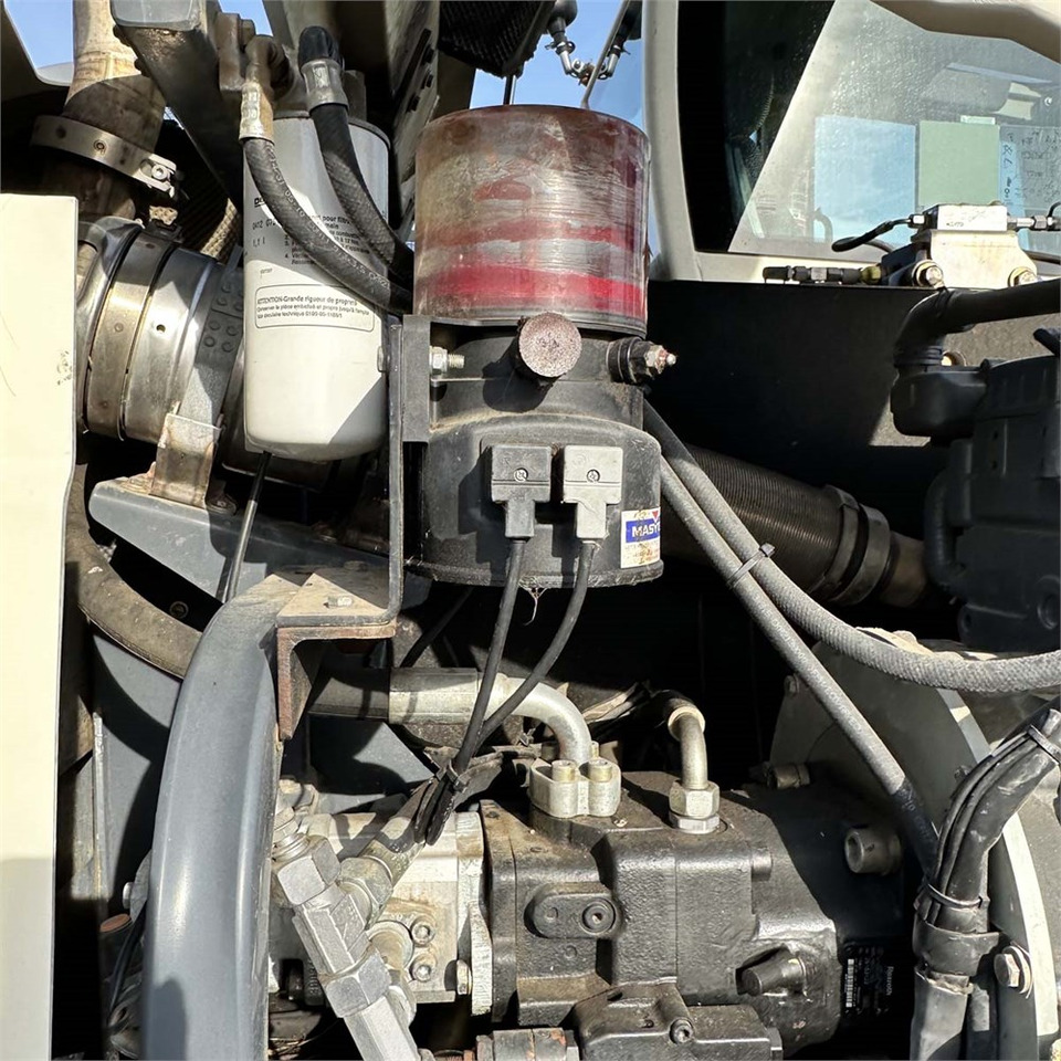 Terex TC 125 leasing Terex TC 125: picture 40 Terex TC 125 leasing Terex TC 125: picture 40