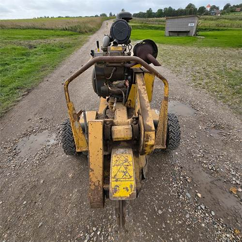 Vermeer SC252 - Stump grinder: picture 4 Vermeer SC252 - Stump grinder: picture 4