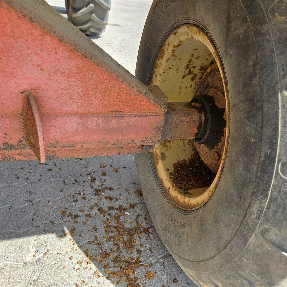 Farm tipping trailer/ Dumper Vicon TV8000: picture 17