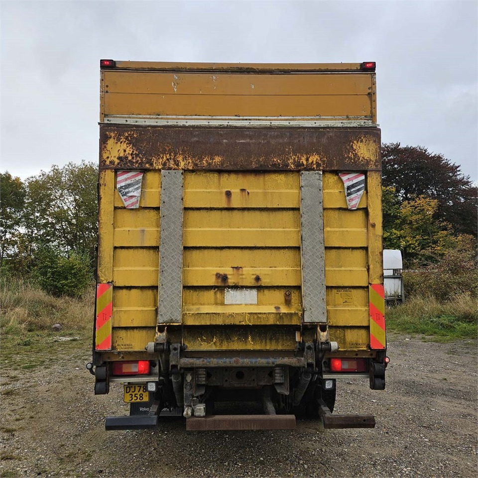 Volvo FM - Box truck: picture 5 Volvo FM - Box truck: picture 5