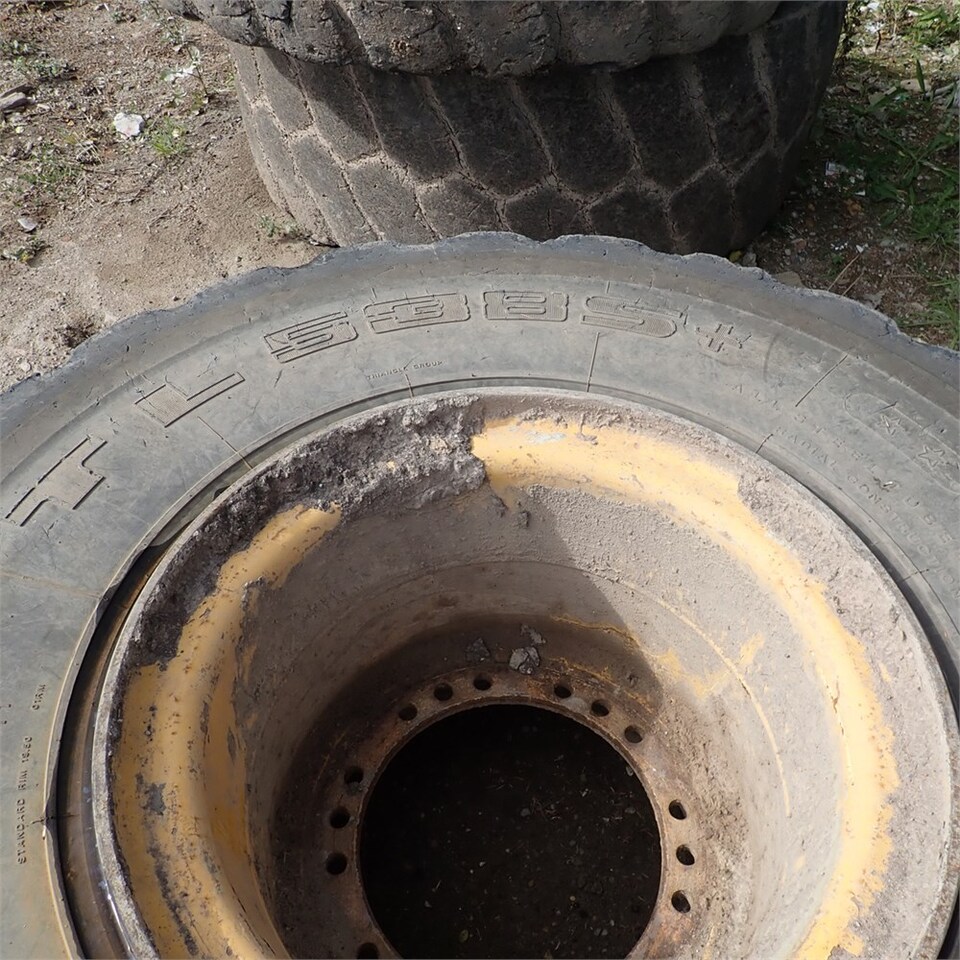 Volvo Hjul - Wheel and tire package for Wheel loader: picture 4 Volvo Hjul - Wheel and tire package for Wheel loader: picture 4