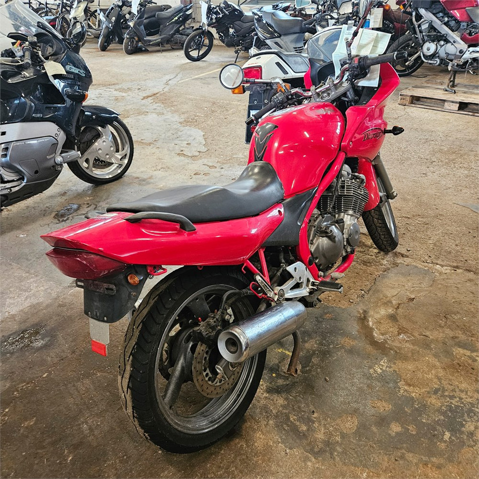 Yamaha XJ600 Diversion - Motorcycle: picture 5 Yamaha XJ600 Diversion - Motorcycle: picture 5