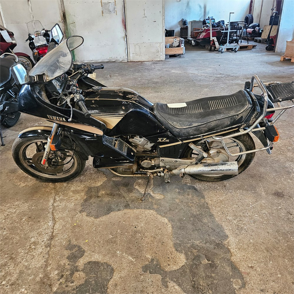 Yamaha XZ550 - Motorcycle: picture 2 Yamaha XZ550 - Motorcycle: picture 2