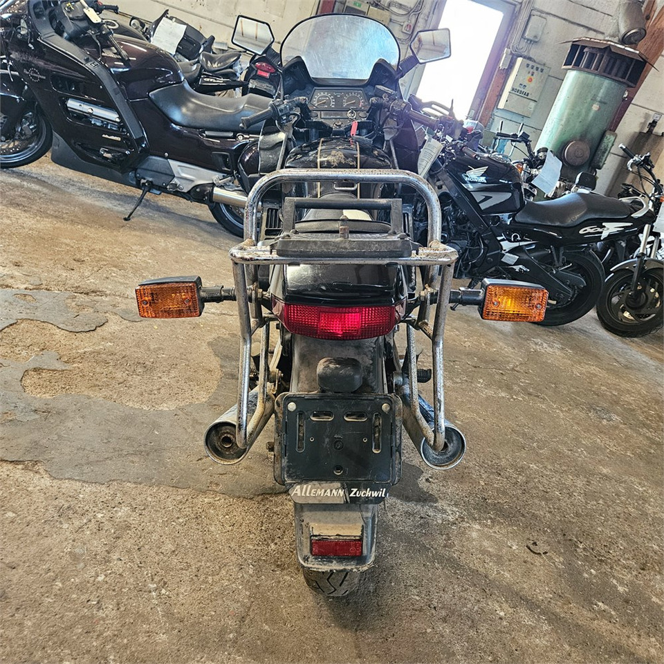 Yamaha XZ550 - Motorcycle: picture 4 Yamaha XZ550 - Motorcycle: picture 4