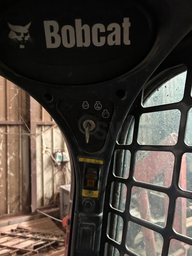 Skid steer loader Bobcat S 450: picture 10