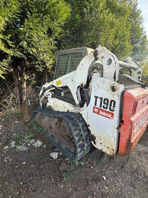 Bobcat T190 - Compact track loader: picture 2 Bobcat T190 - Compact track loader: picture 2