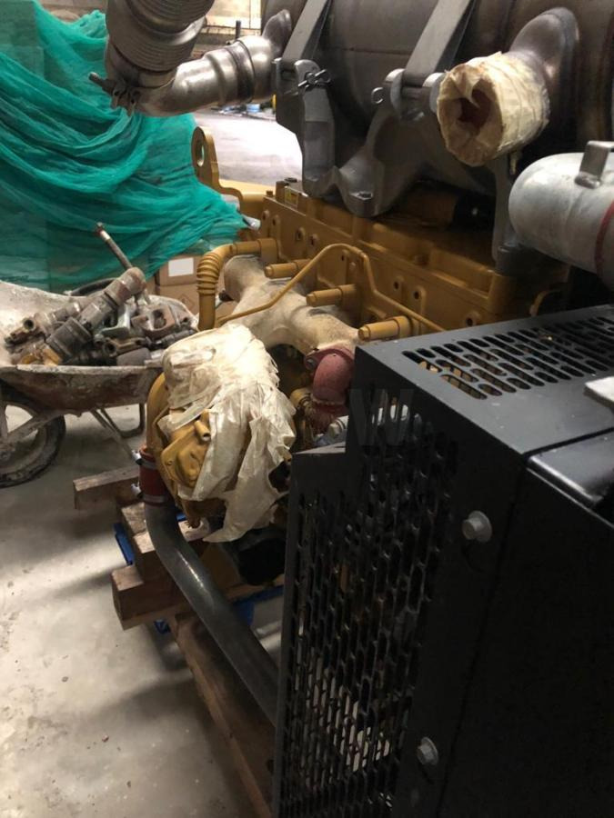 CATERPILLAR 4 CYLINDRES - Engine for Construction machinery: picture 3 CATERPILLAR 4 CYLINDRES - Engine for Construction machinery: picture 3