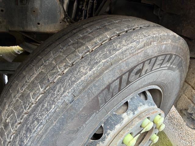 Asphalt distributor Renault GRAVILLONNEUSE RGS: picture 10