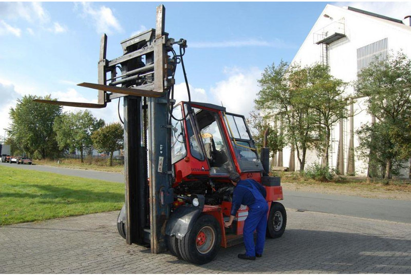 Kalmar DCD80-6 - Diesel forklift: picture 4 Kalmar DCD80-6 - Diesel forklift: picture 4