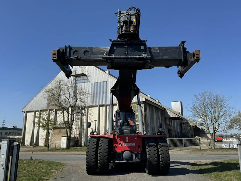 Kalmar DRG450-65S5X - Reach stacker: picture 4 Kalmar DRG450-65S5X - Reach stacker: picture 4