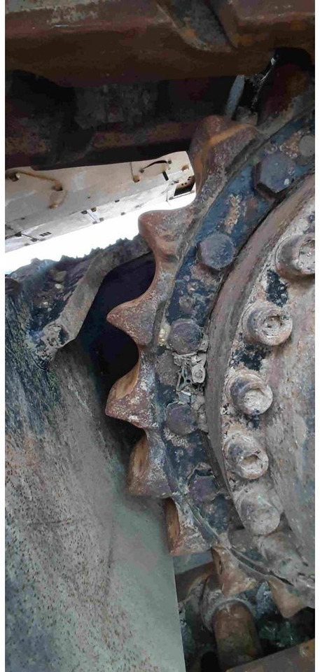 Crawler excavator CAT 352F: picture 28