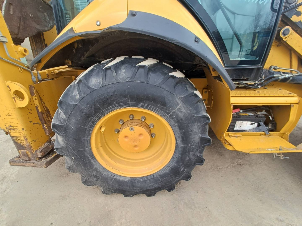 Backhoe loader CAT 434E: picture 29