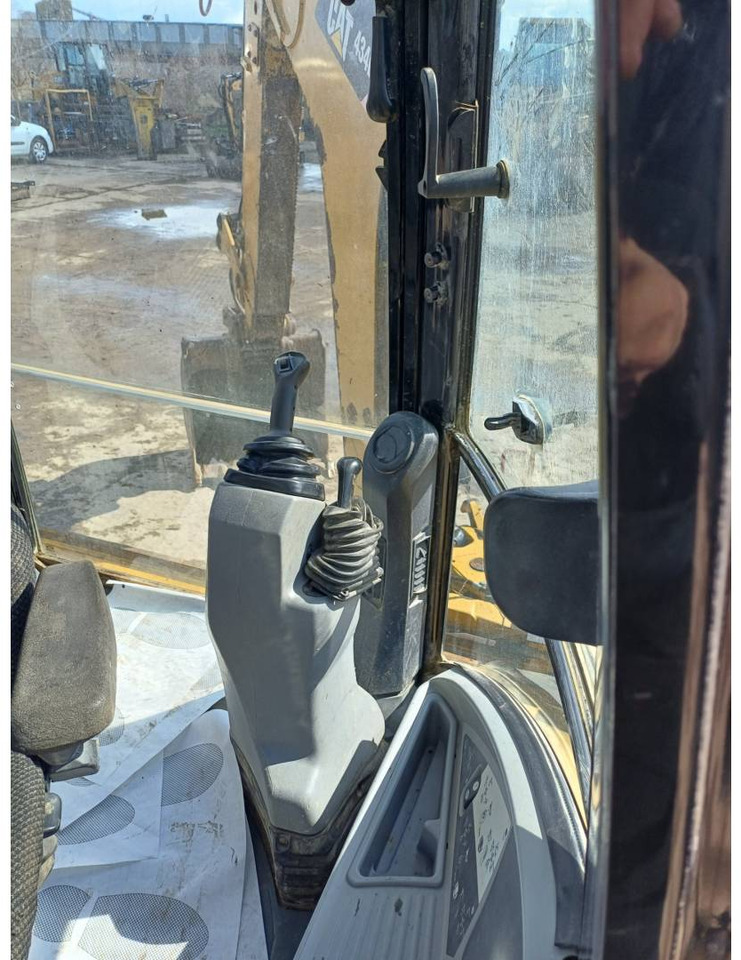 Backhoe loader CAT 434E: picture 28
