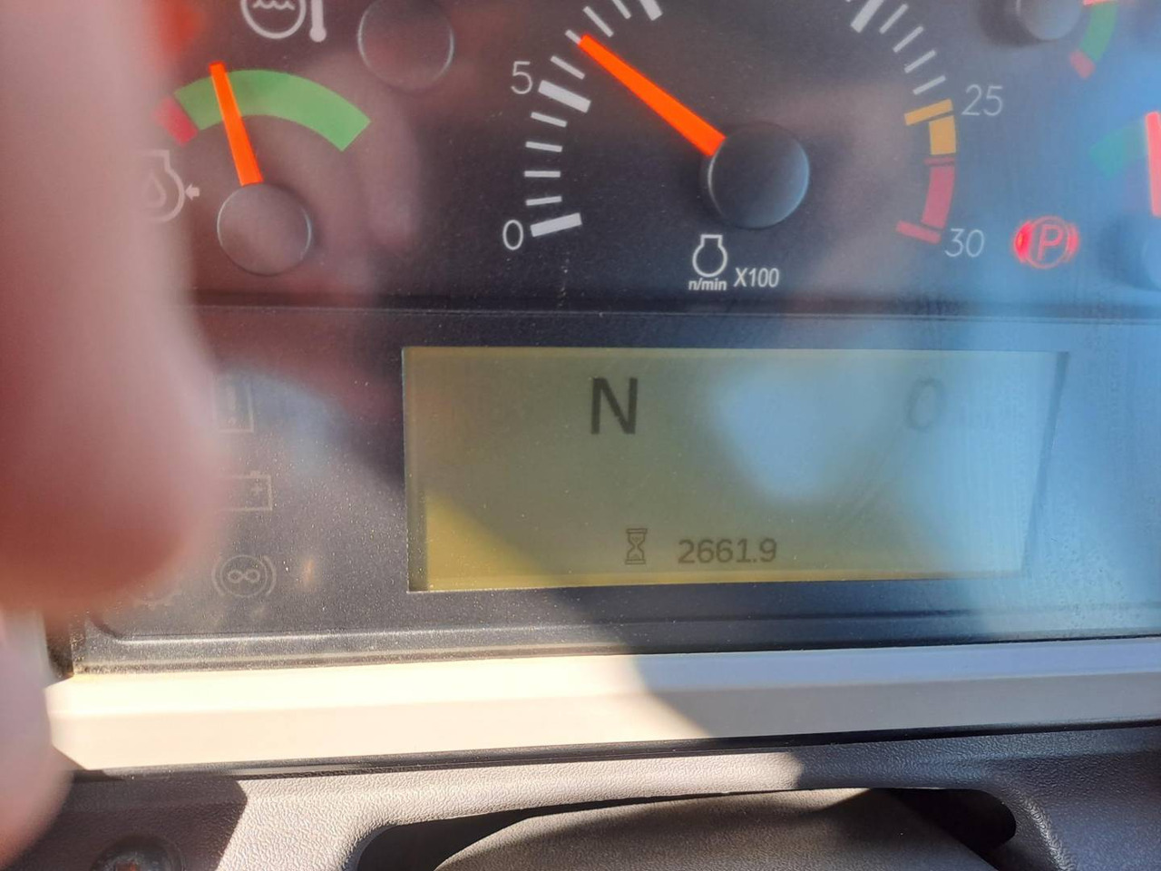 CAT 730 - Articulated dumper: picture 5 CAT 730 - Articulated dumper: picture 5