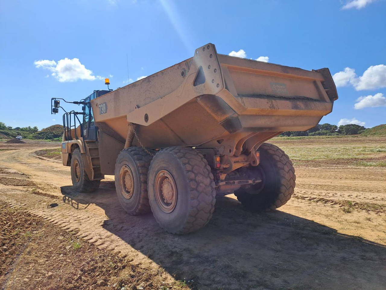 CAT 730 - Articulated dumper: picture 4 CAT 730 - Articulated dumper: picture 4