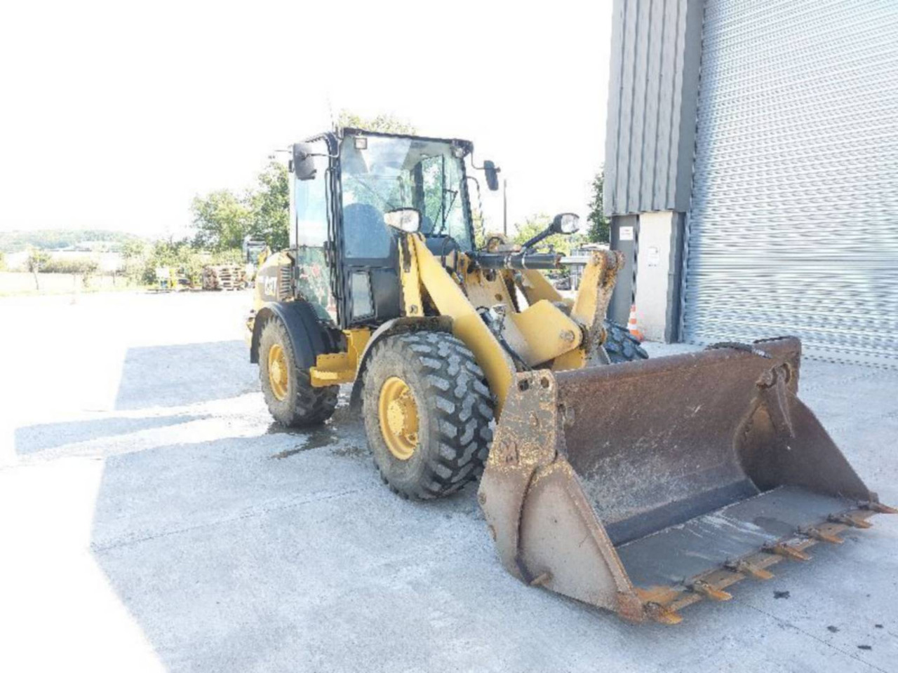 Wheel loader CAT 906H2: picture 9