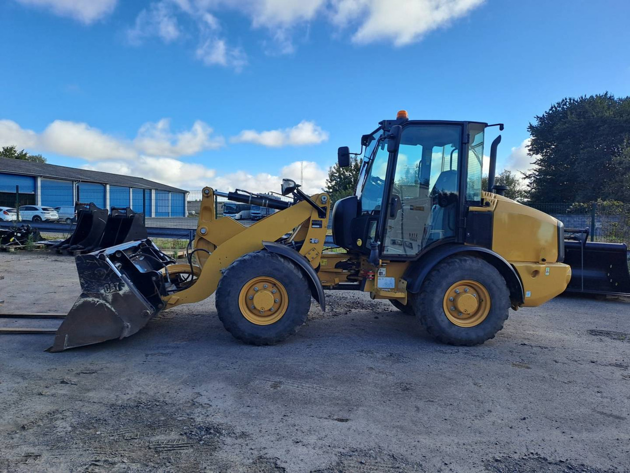 CAT 906M - Wheel loader: picture 5 CAT 906M - Wheel loader: picture 5