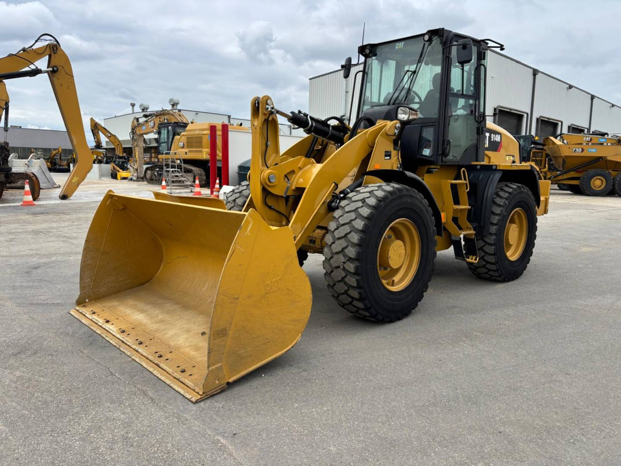 CAT 914M - Wheel loader: picture 2 CAT 914M - Wheel loader: picture 2