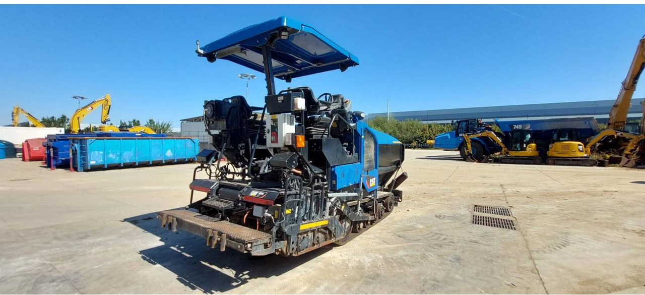 CAT AP355F - Asphalt paver: picture 5 CAT AP355F - Asphalt paver: picture 5