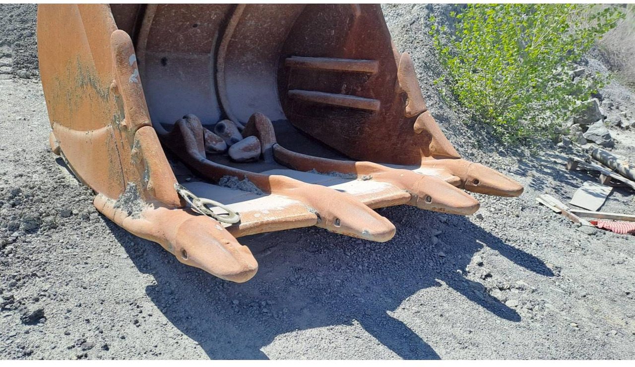 Crawler excavator KOMATSU PC700LC: picture 8 Crawler excavator KOMATSU PC700LC: picture 8