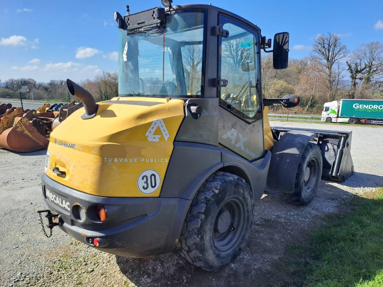 MECALAC AX1000 - Skid steer loader: picture 3 MECALAC AX1000 - Skid steer loader: picture 3