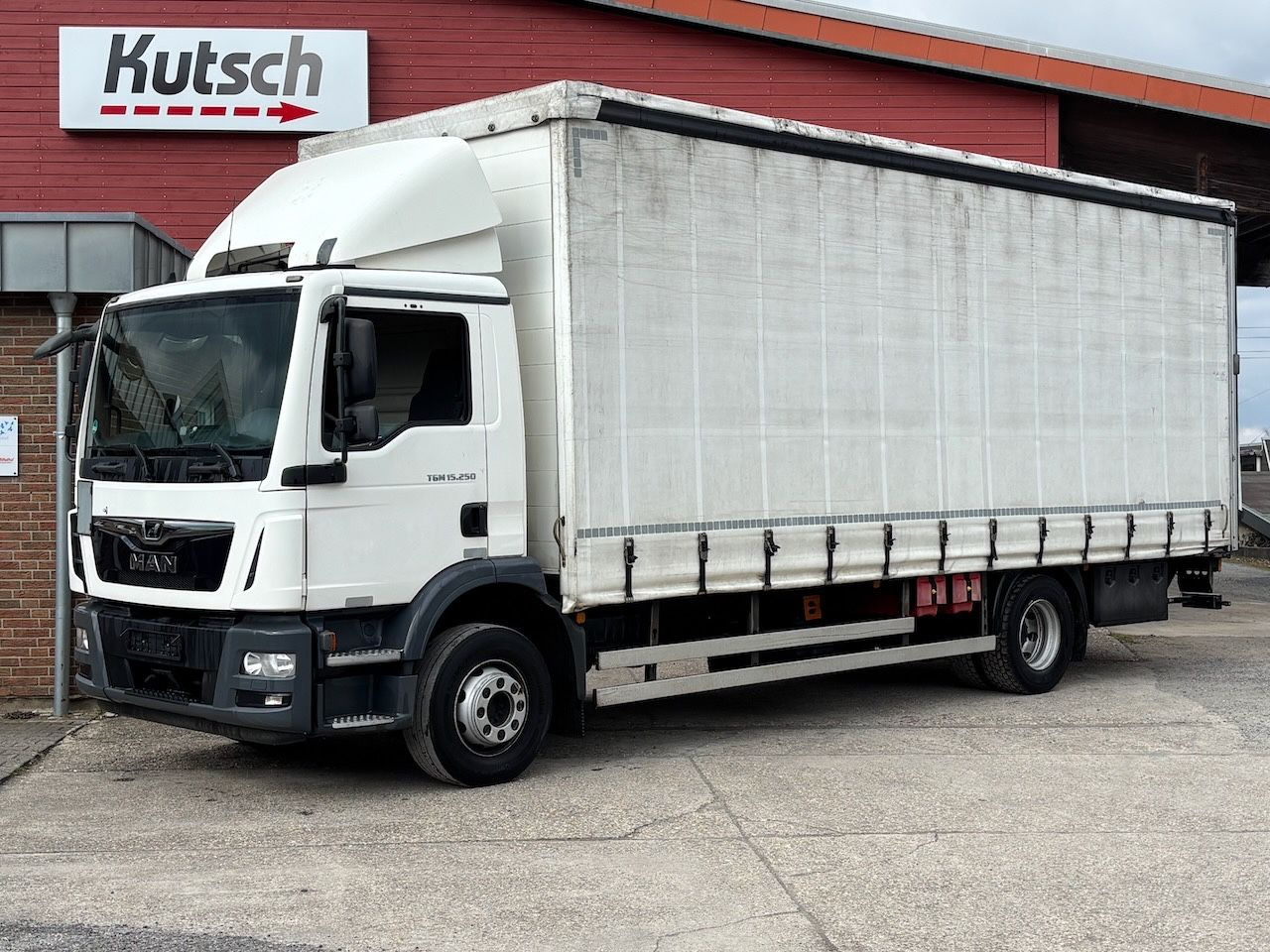 MAN TGM 15.250 BL Pritsche/Lbw, Edscha, - Curtainsider truck: picture 1 MAN TGM 15.250 BL Pritsche/Lbw, Edscha, - Curtainsider truck: picture 1