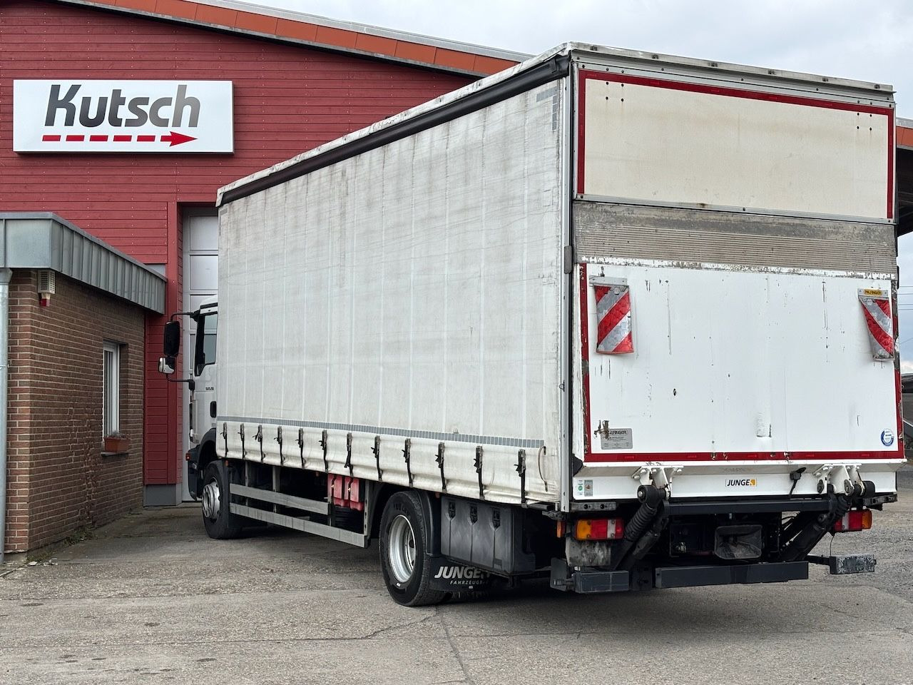 MAN TGM 15.250 BL Pritsche/Lbw, Edscha, - Curtainsider truck: picture 4 MAN TGM 15.250 BL Pritsche/Lbw, Edscha, - Curtainsider truck: picture 4