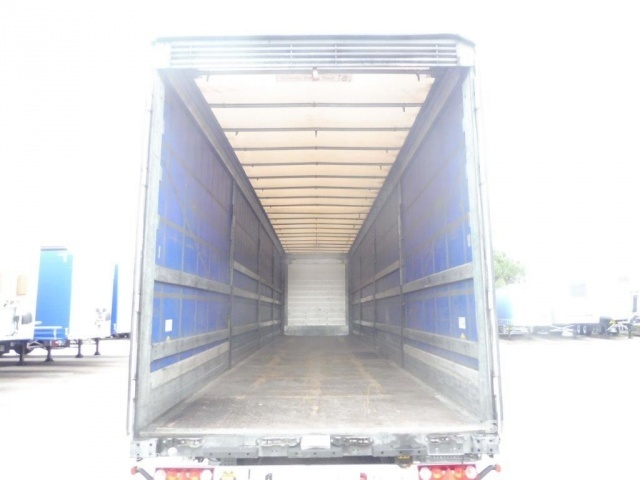 Curtainsider semi-trailer Schmitz Cargobull Curtainsider Mega: picture 6
