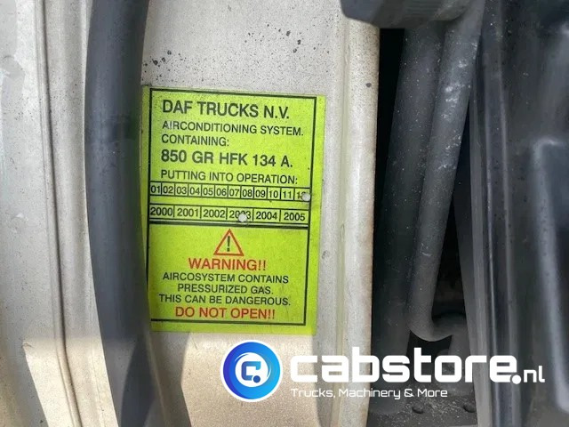 Hook lift truck, Crane truck DAF CF 85.340 6X2 Euro 3 - Haakarm containersystem - Hooklift - Abrollkipper - Year 2004 - HMF 1680-K2 Crane - Grua - Ladekran - Autolaadkraan: picture 17