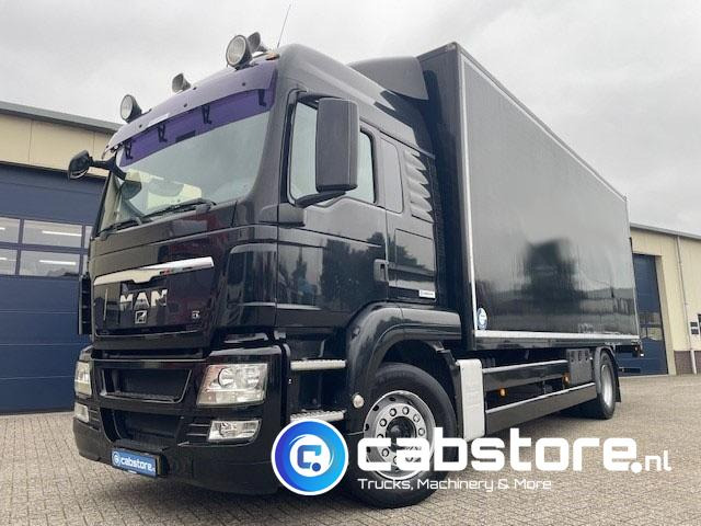 MAN TGS 18.360 4X2 BL  Euro 4 - zijlader - Bouwjaar  2008 - Automaat - 2.000 kg laadklep - AHW koppeling - Box truck: picture 2 MAN TGS 18.360 4X2 BL  Euro 4 - zijlader - Bouwjaar  2008 - Automaat - 2.000 kg laadklep - AHW koppeling - Box truck: picture 2